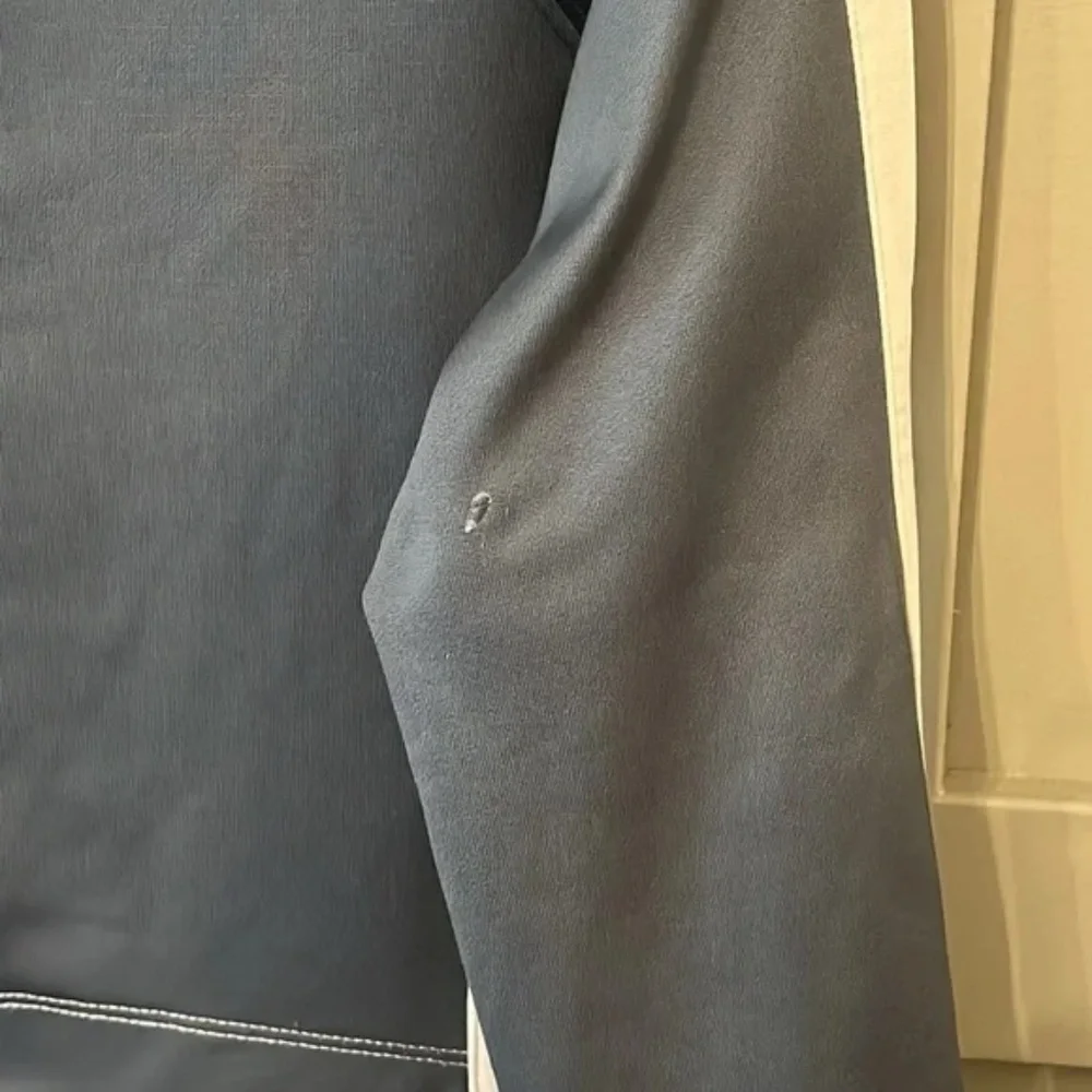 ALO Yoga Cool Fit Full Zip Jacket The Stanley Hotel Gray White Size Medium